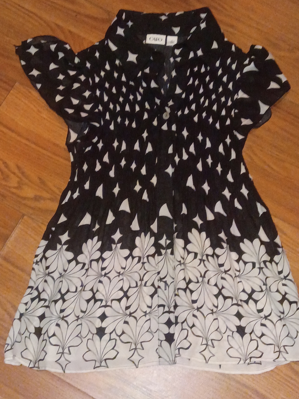 Women's Small Cato Black & White Floral Babydoll Blouse